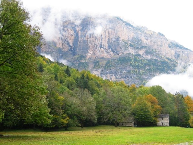 La Fraucata (vista desde la pradera)